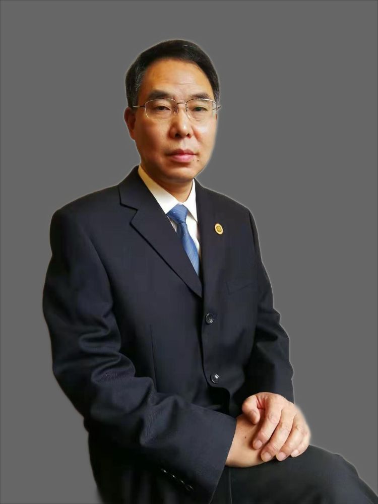  龙飞