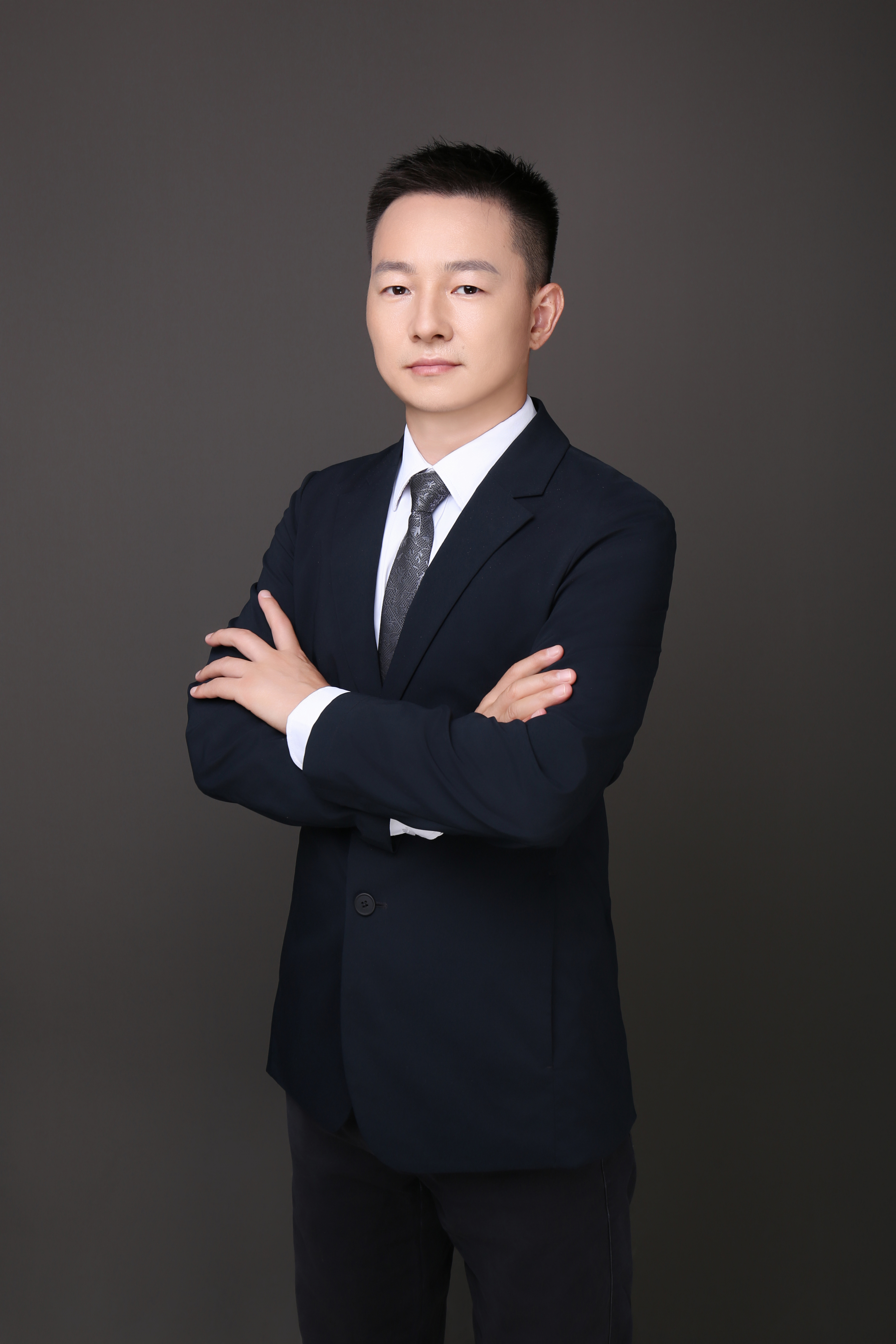  邓成保