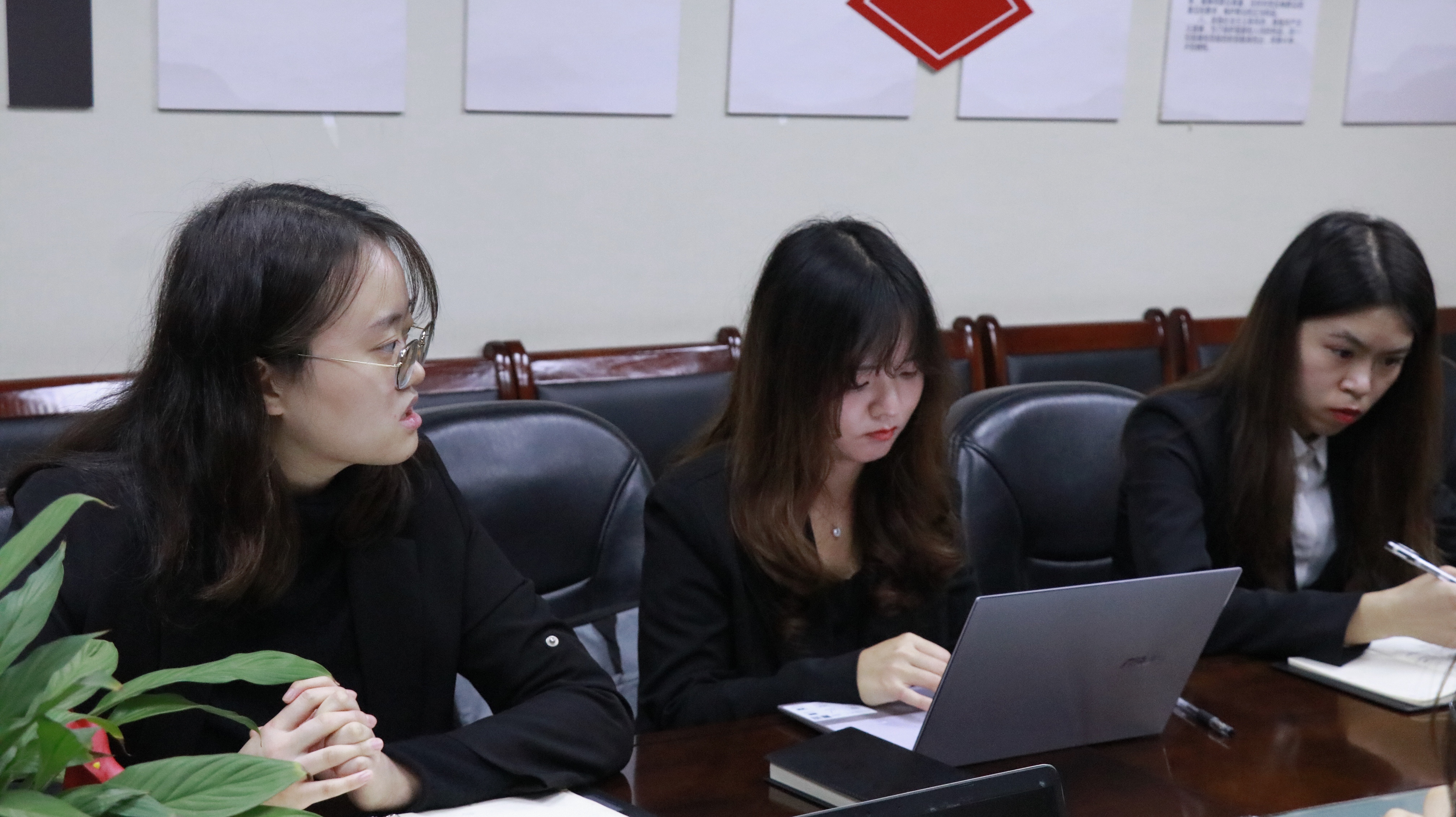 1635916582421681.jpg 1635916582421681.jpg